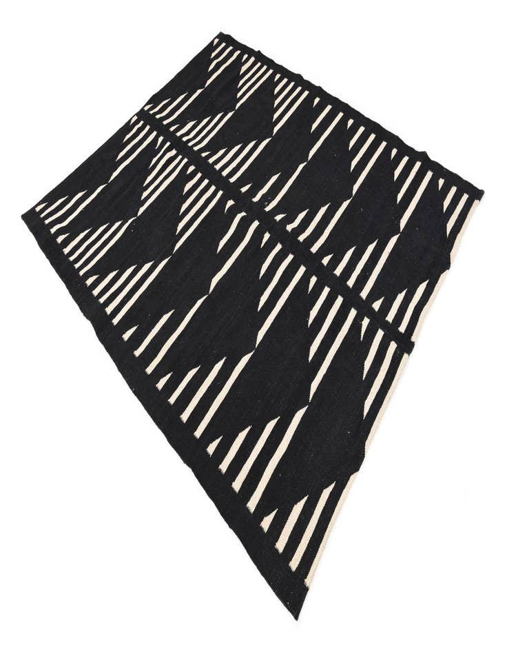 Detail image of 5' 3 x 6' 4  Hand Woven Kilim Modern Wool Rug