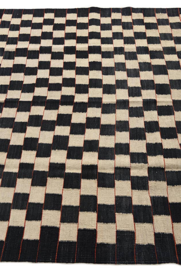 Detail image of 4' 11 x 6' 3 Hand Woven Kilim Modern Wool Rug