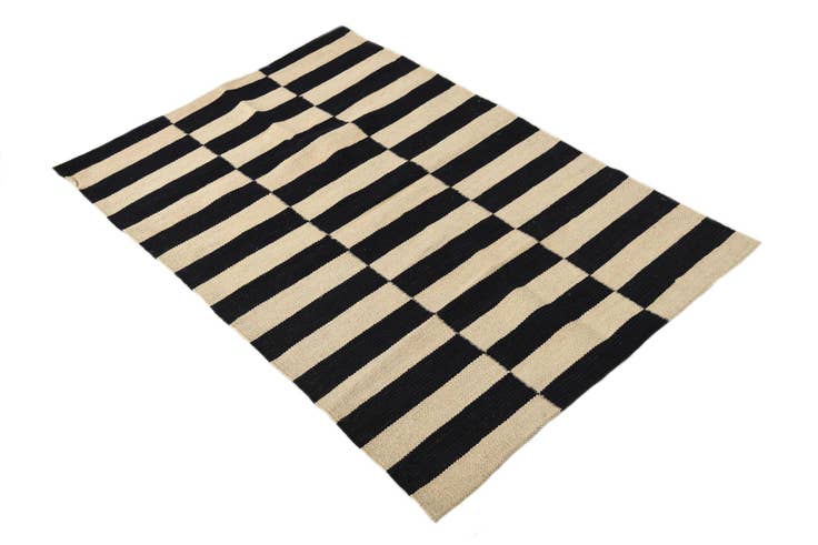 Detail image of 2' 7 x 3' 10 Hand Woven Kilim Modern Wool Rug