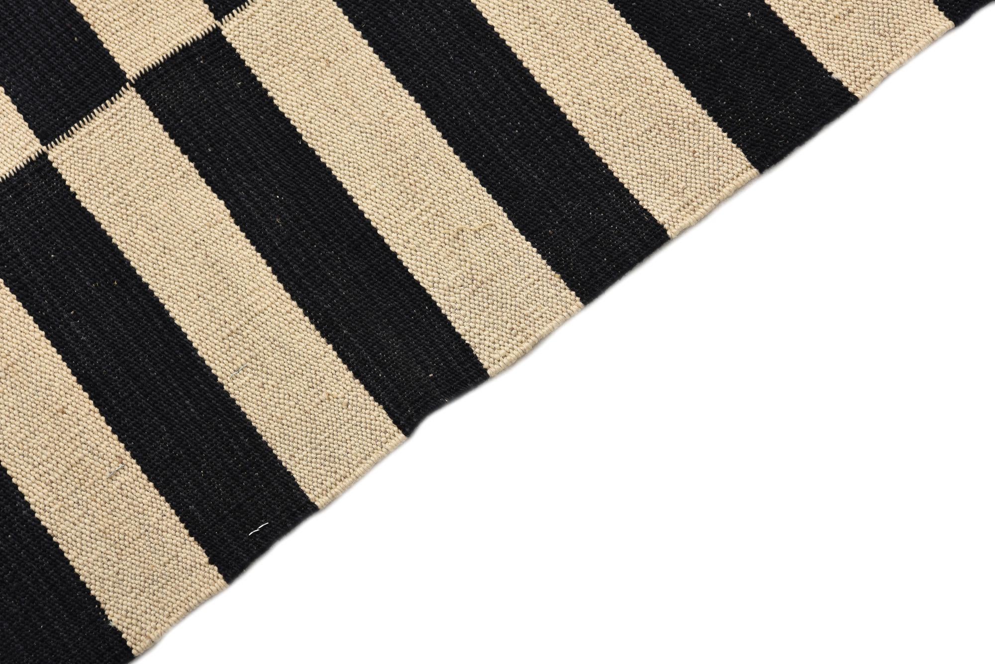 2' 7 x 3' 10 Hand Woven Kilim Modern Wool Rug