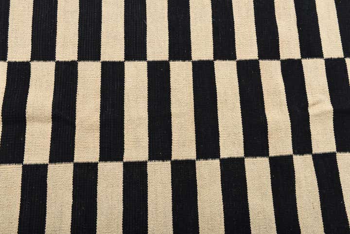2' 7 x 3' 10 Hand Woven Kilim Modern Wool Rug