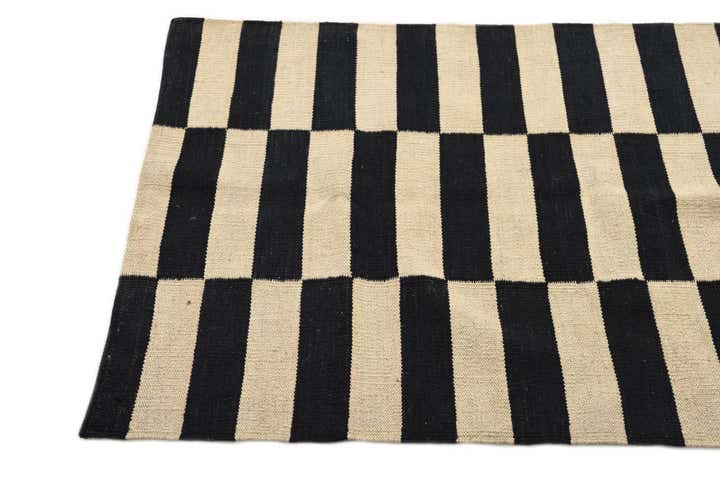 2' 7 x 4' Hand Woven Kilim Modern Wool Rug