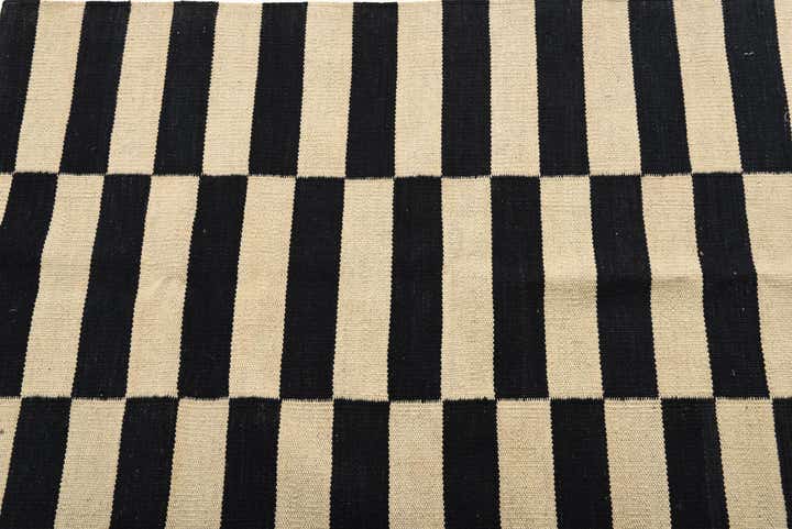 2' 7 x 4' Hand Woven Kilim Modern Wool Rug