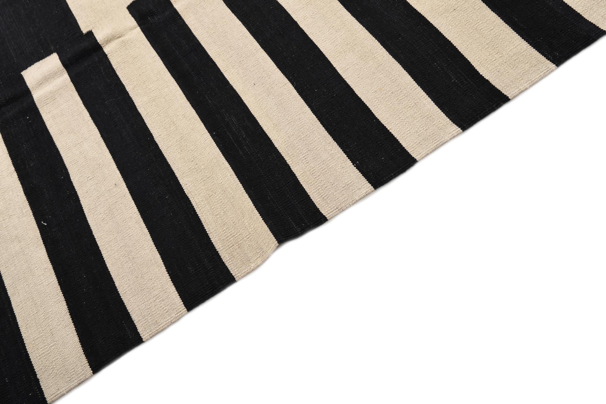 8' 5 x 11' 2 Hand Woven Kilim Modern Wool Rug