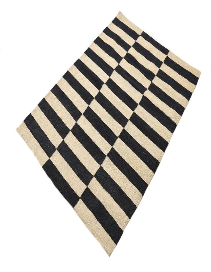 Detail image of 2' 10 x 3' 10  Hand Woven Kilim Modern Wool Rug