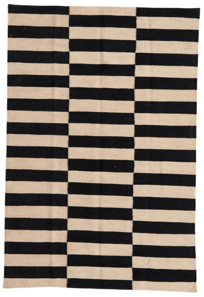Detail image of 3' 3 x 4' 10 Hand Woven Kilim Modern Wool Rug