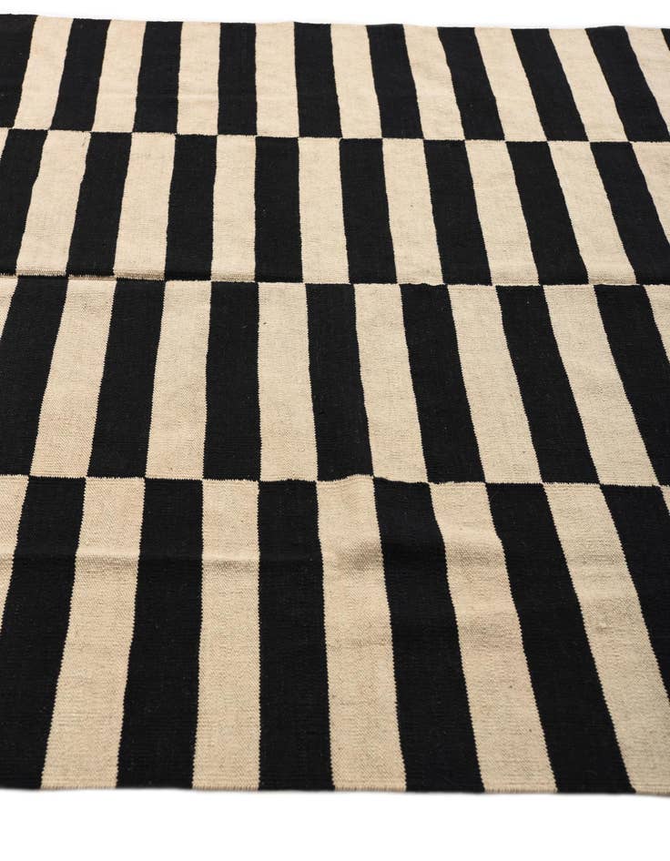 Detail image of 6' 7 x 9' 5  Hand Woven Kilim Modern Wool Rug