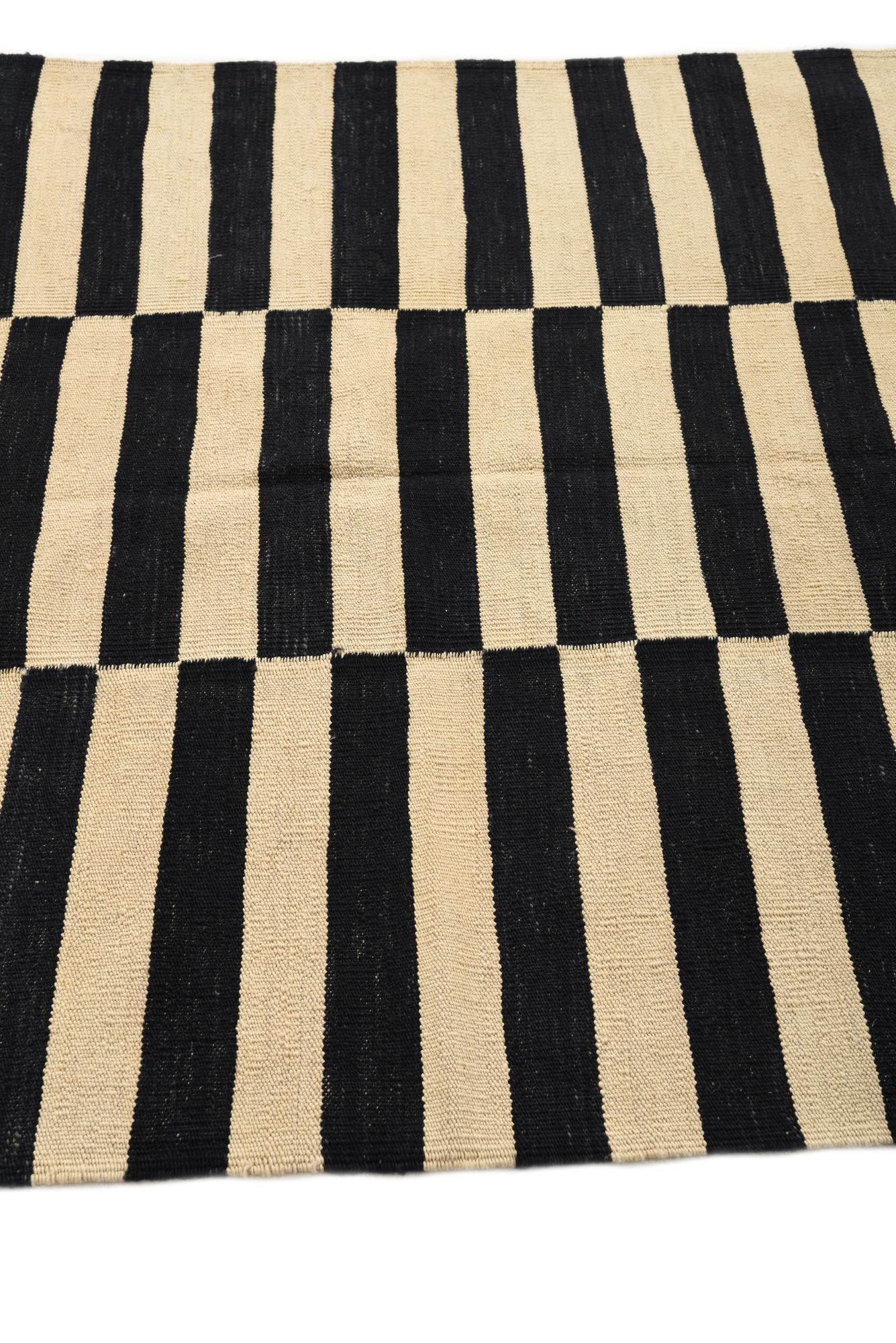 4' 3 x 5' 10 Hand Woven Kilim Modern Wool Rug