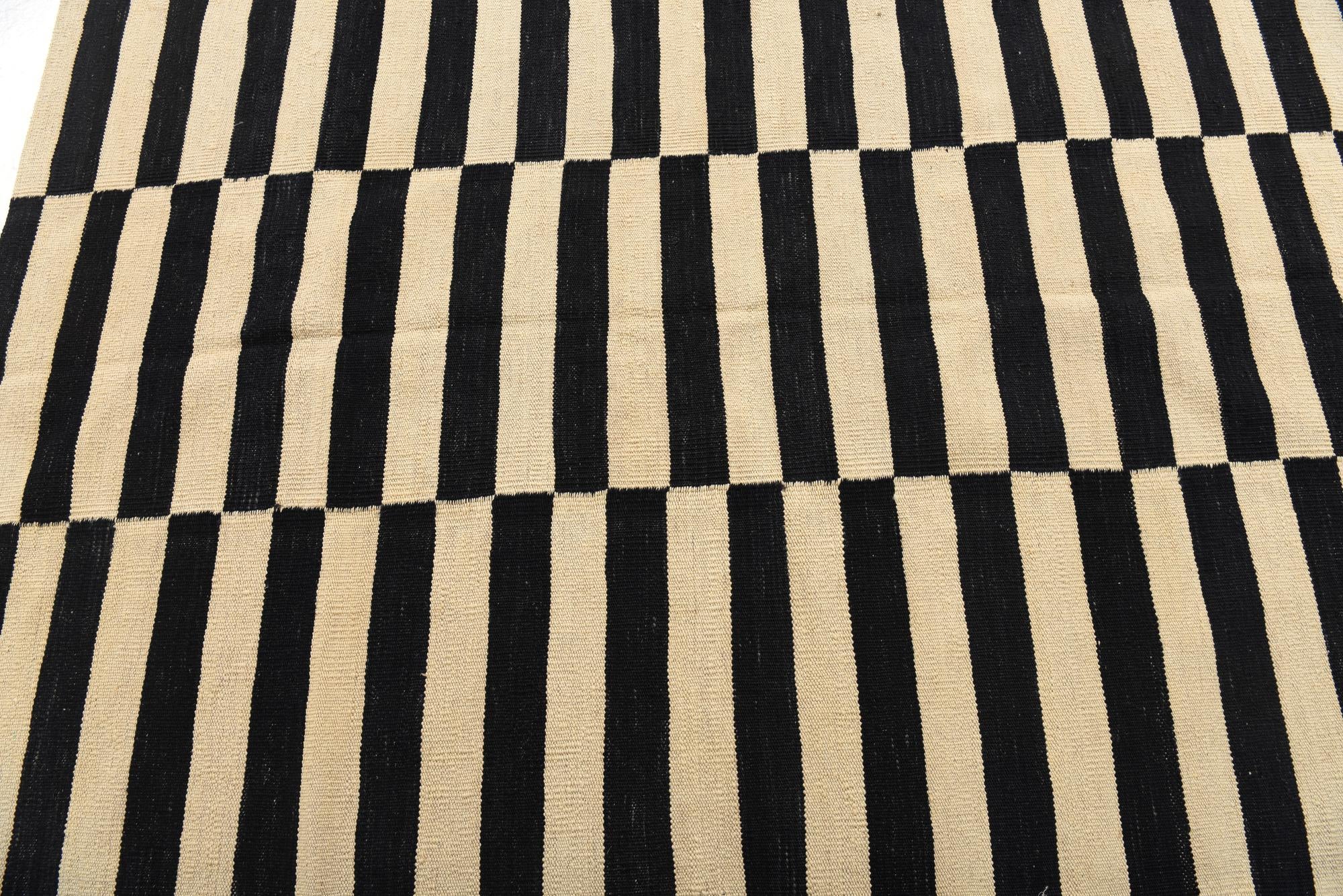 4' 3 x 5' 10 Hand Woven Kilim Modern Wool Rug