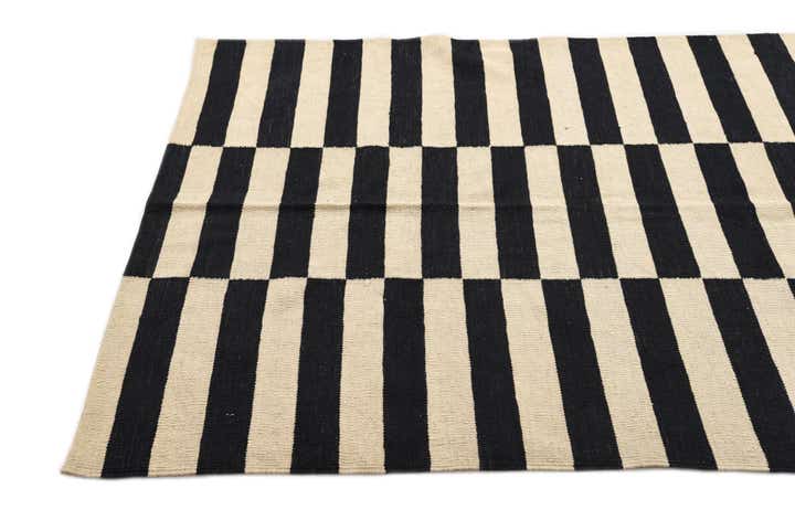 4' 2 x 6' Hand Woven Kilim Modern Wool Rug