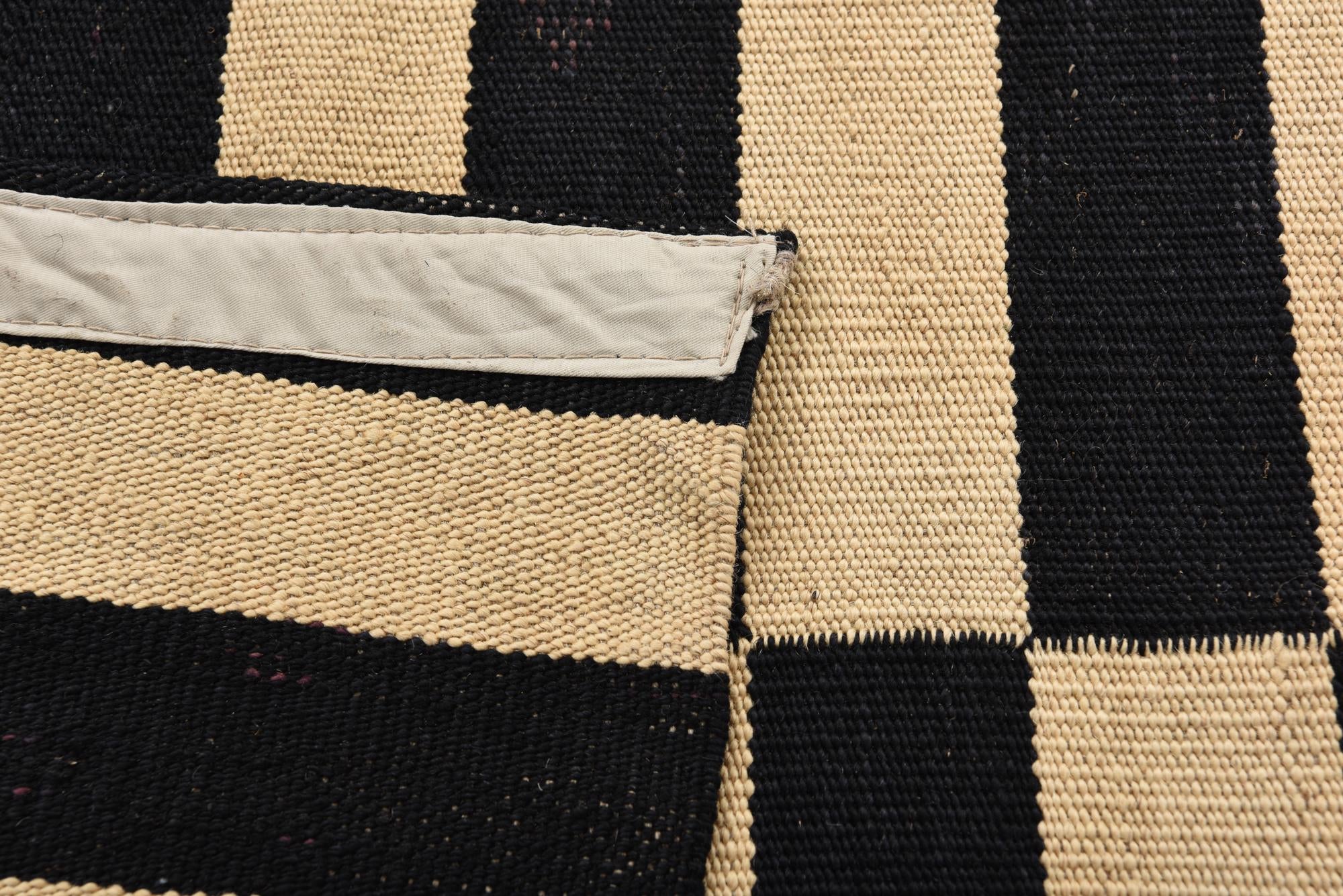 3' 4 x 4' 10 Hand Woven Kilim Modern Wool Rug