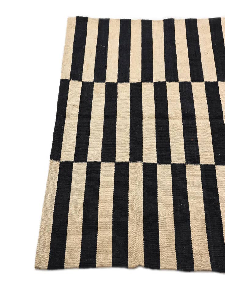 Detail image of 3' 3 x 4' 10  Hand Woven Kilim Modern Wool Rug