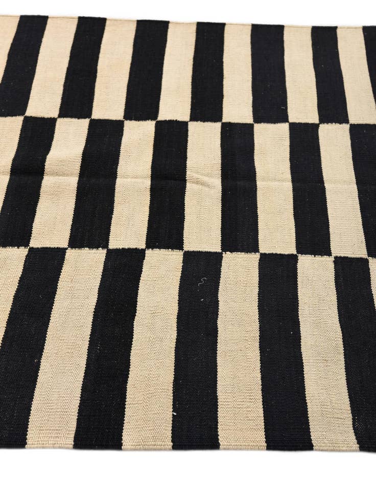 Detail image of 4' 2 x 6'  Hand Woven Kilim Modern Wool Rug