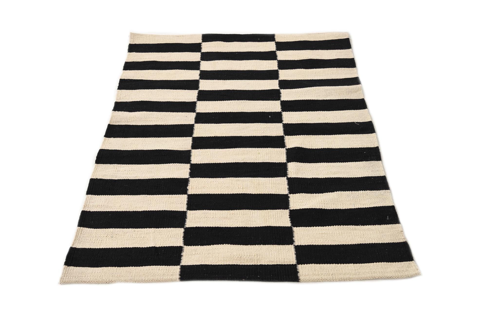 2' 8 x 3' 11 Hand Woven Kilim Modern Wool Rug