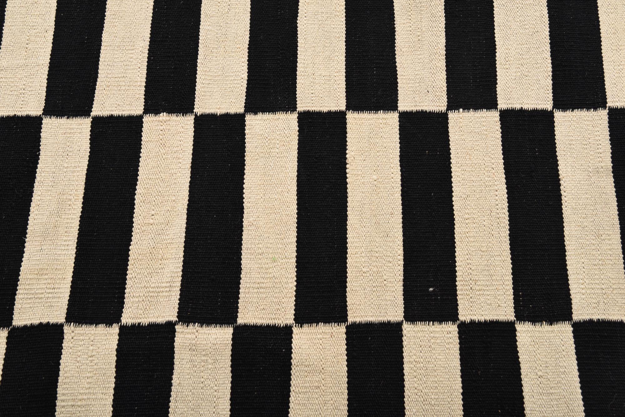 2' 8 x 3' 11 Hand Woven Kilim Modern Wool Rug