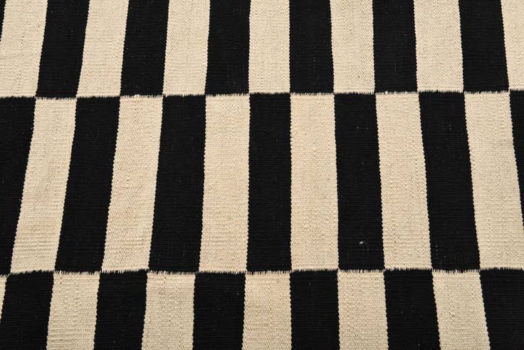 Detail image of 2' 8 x 3' 11 Hand Woven Kilim Modern Wool Rug