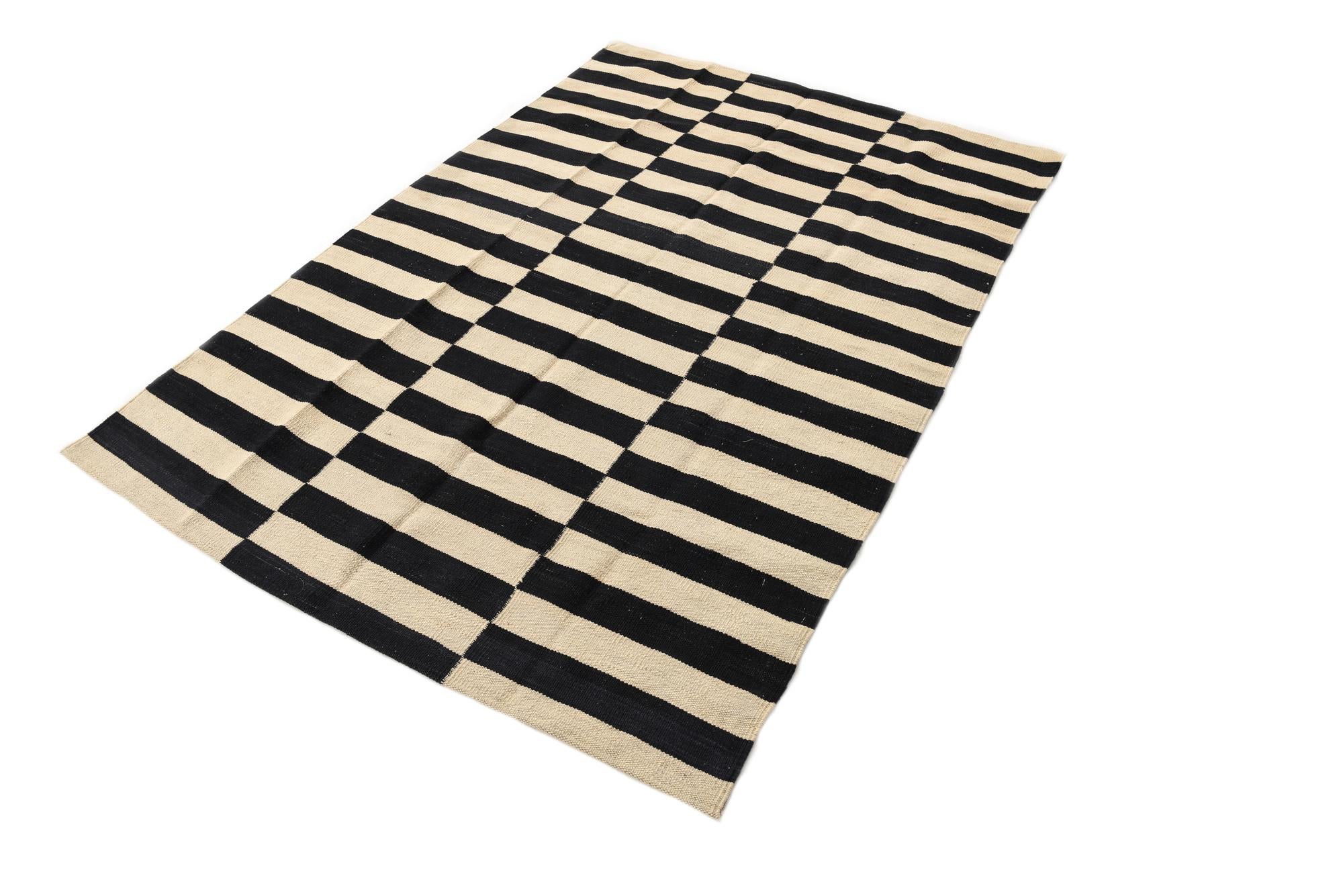 4' x 5' 9 Hand Woven Kilim Modern Wool Rug