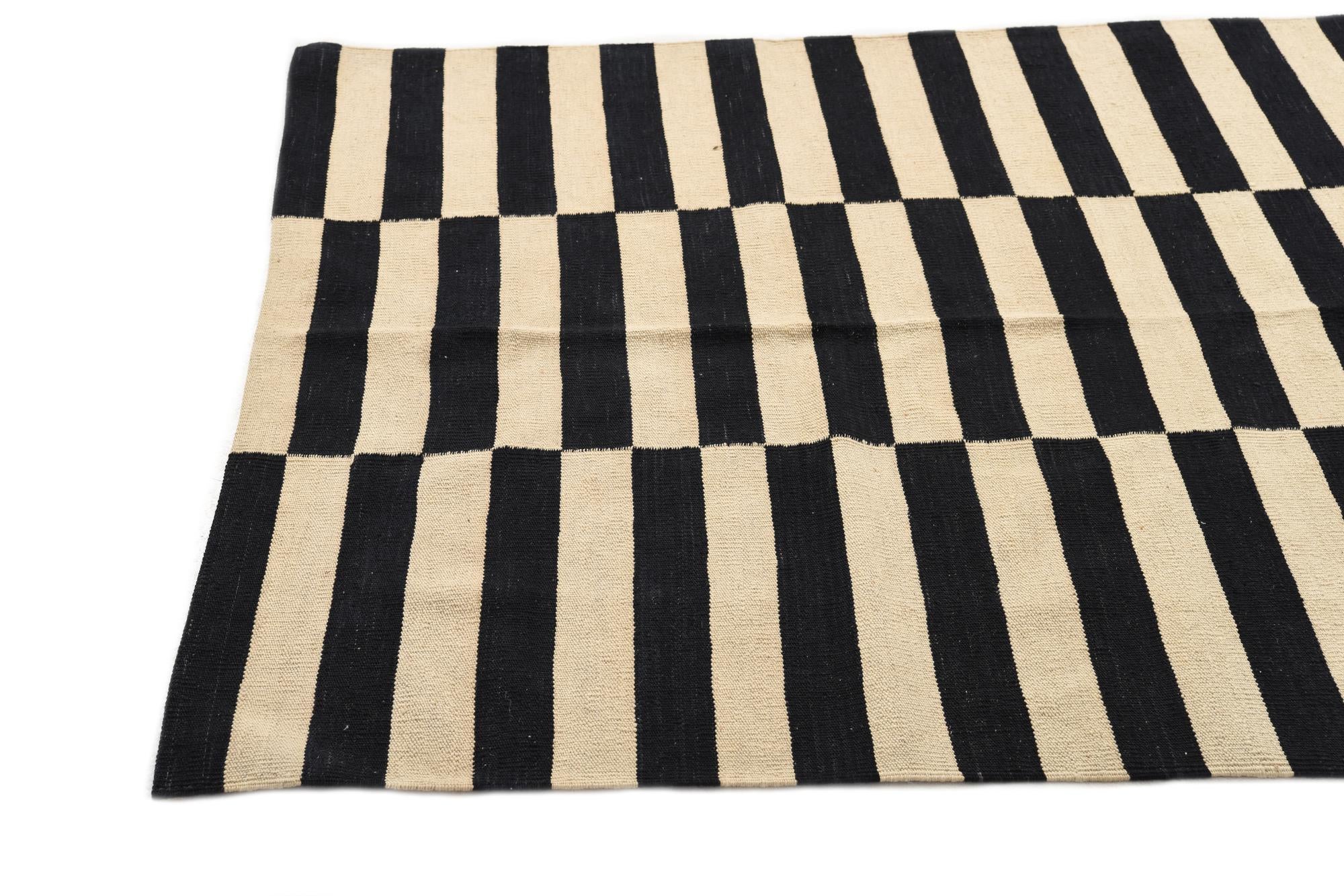 4' 3 x 6' Hand Woven Kilim Modern Wool Rug