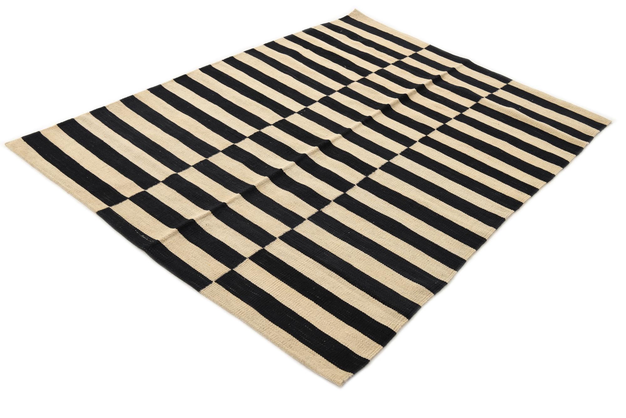 4' 2 x 5' 9 Hand Woven Kilim Modern Wool Rug