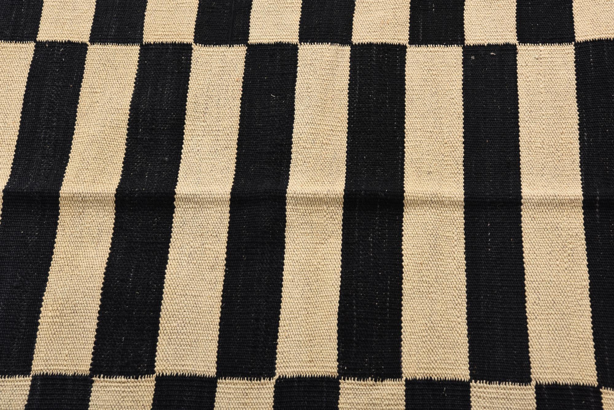 4' 2 x 5' 9 Hand Woven Kilim Modern Wool Rug