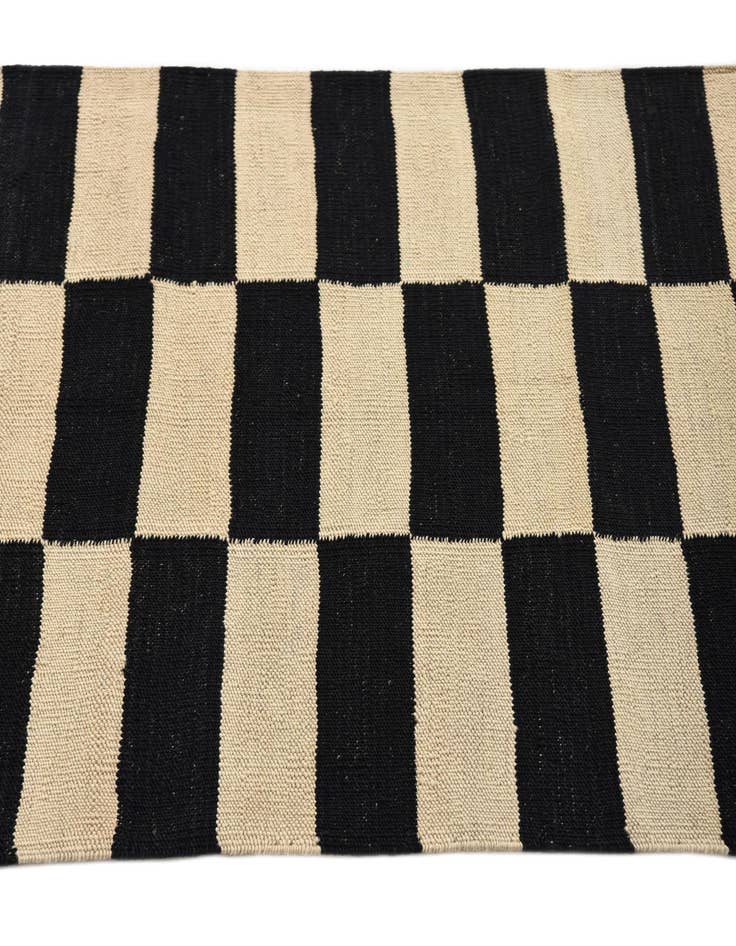 Detail image of 2' 7 x 4'  Hand Woven Kilim Modern Wool Rug