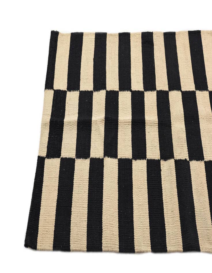 Detail image of 2' 8 x 3' 11  Hand Woven Kilim Modern Wool Rug