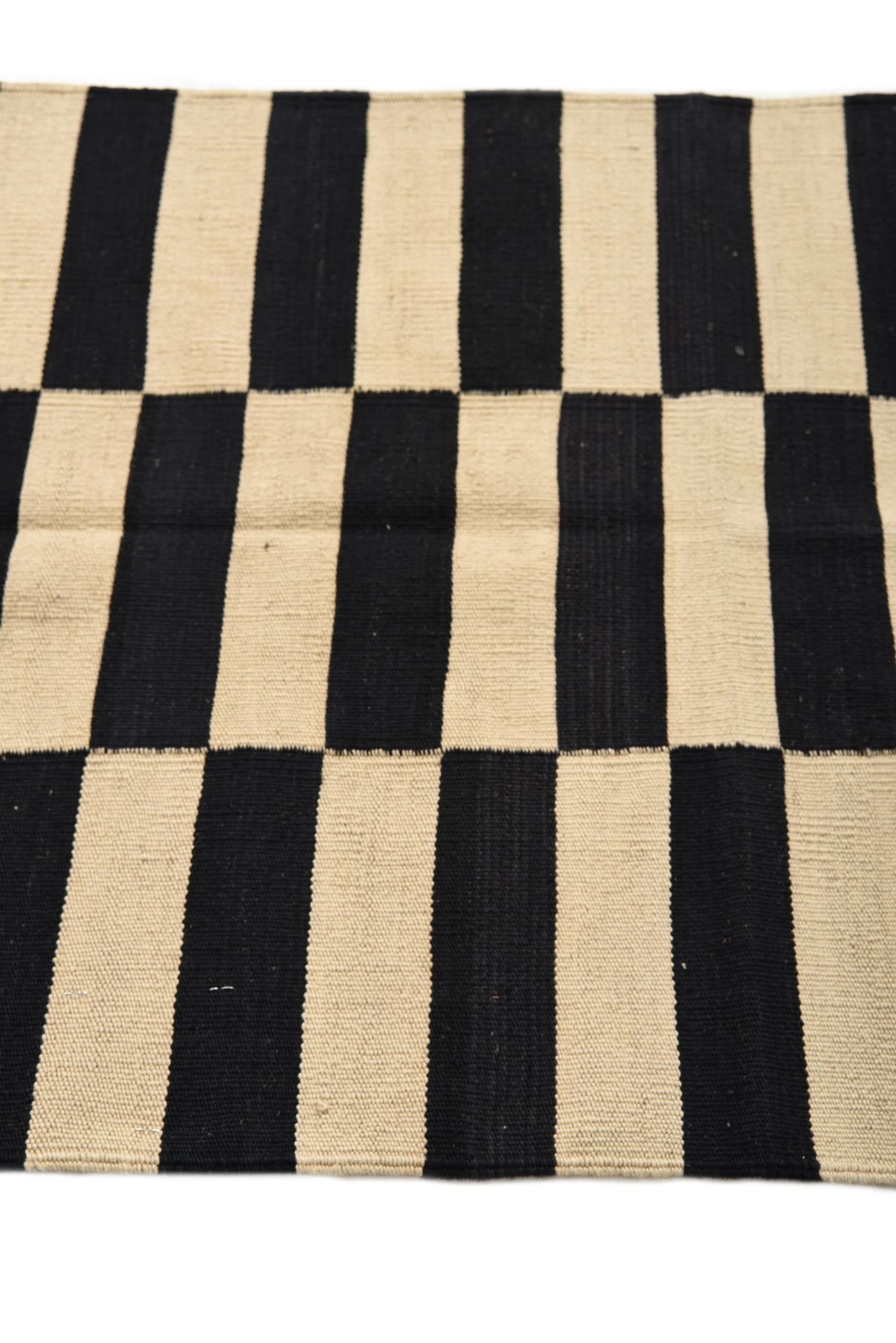 2' 8 x 3' 10 Hand Woven Kilim Modern Wool Rug