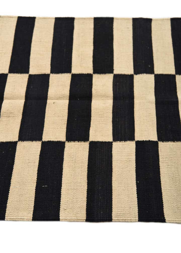 2' 8 x 3' 10 Hand Woven Kilim Modern Wool Rug