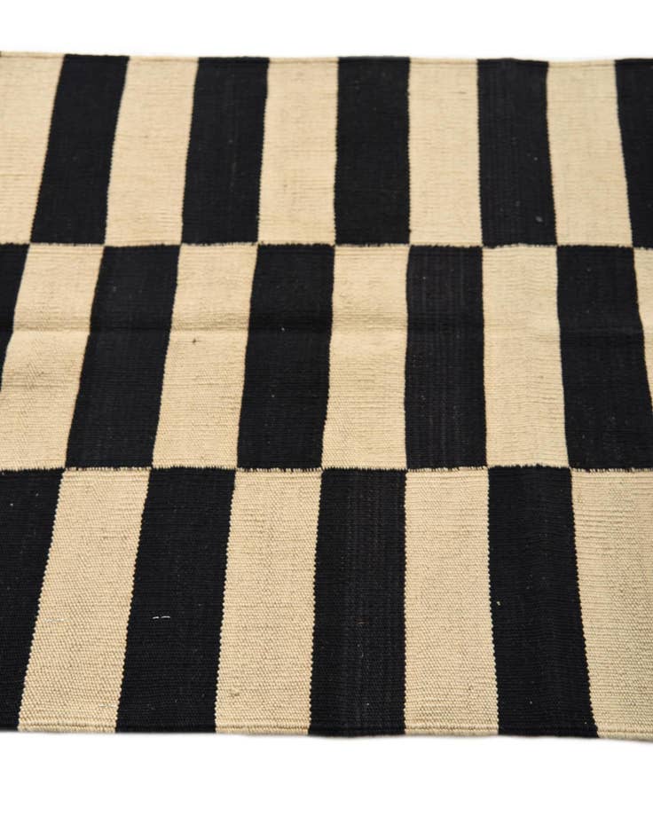 Detail image of 2' 8 x 3' 10 Hand Woven Kilim Modern Wool Rug