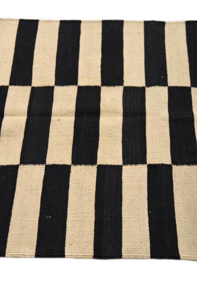 Detail image of 2' 8 x 3' 10 Hand Woven Kilim Modern Wool Rug