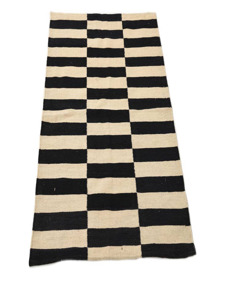 Detail image of 2' 7 x 3' 10  Hand Woven Kilim Modern Wool Rug