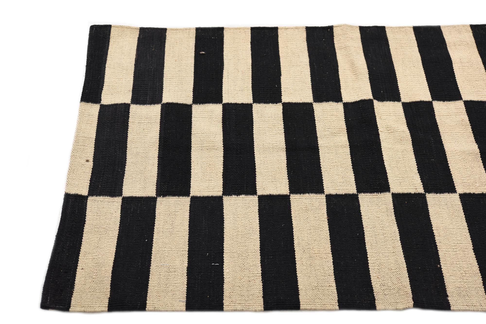 2' 7 x 3' 10 Hand Woven Kilim Modern Wool Rug