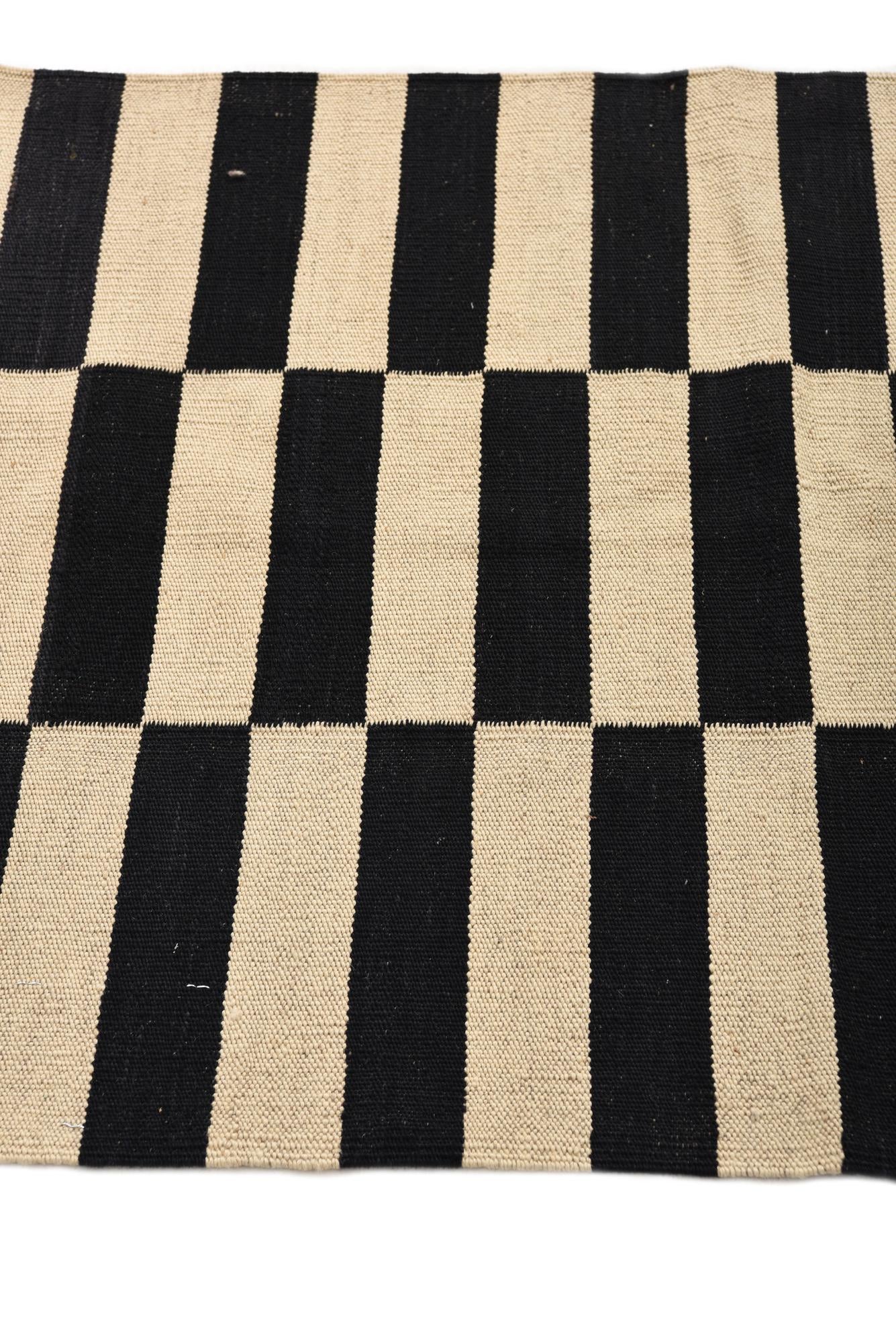 2' 7 x 3' 10 Hand Woven Kilim Modern Wool Rug