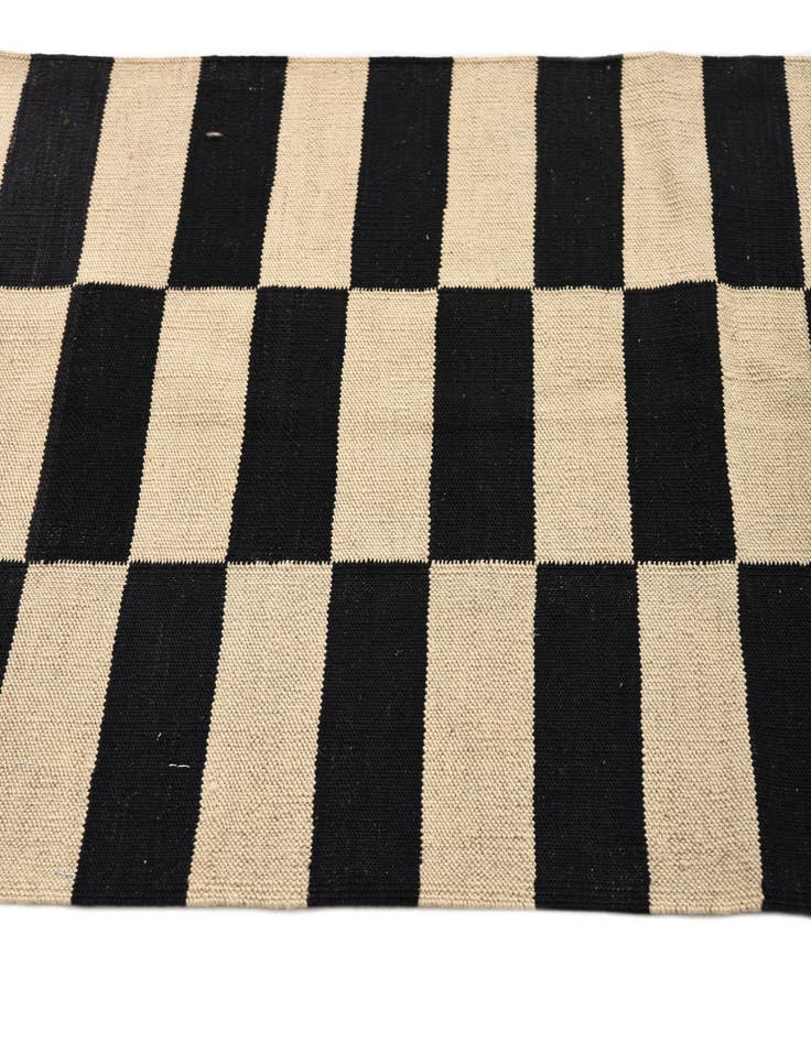 Detail image of 2' 7 x 3' 10  Hand Woven Kilim Modern Wool Rug