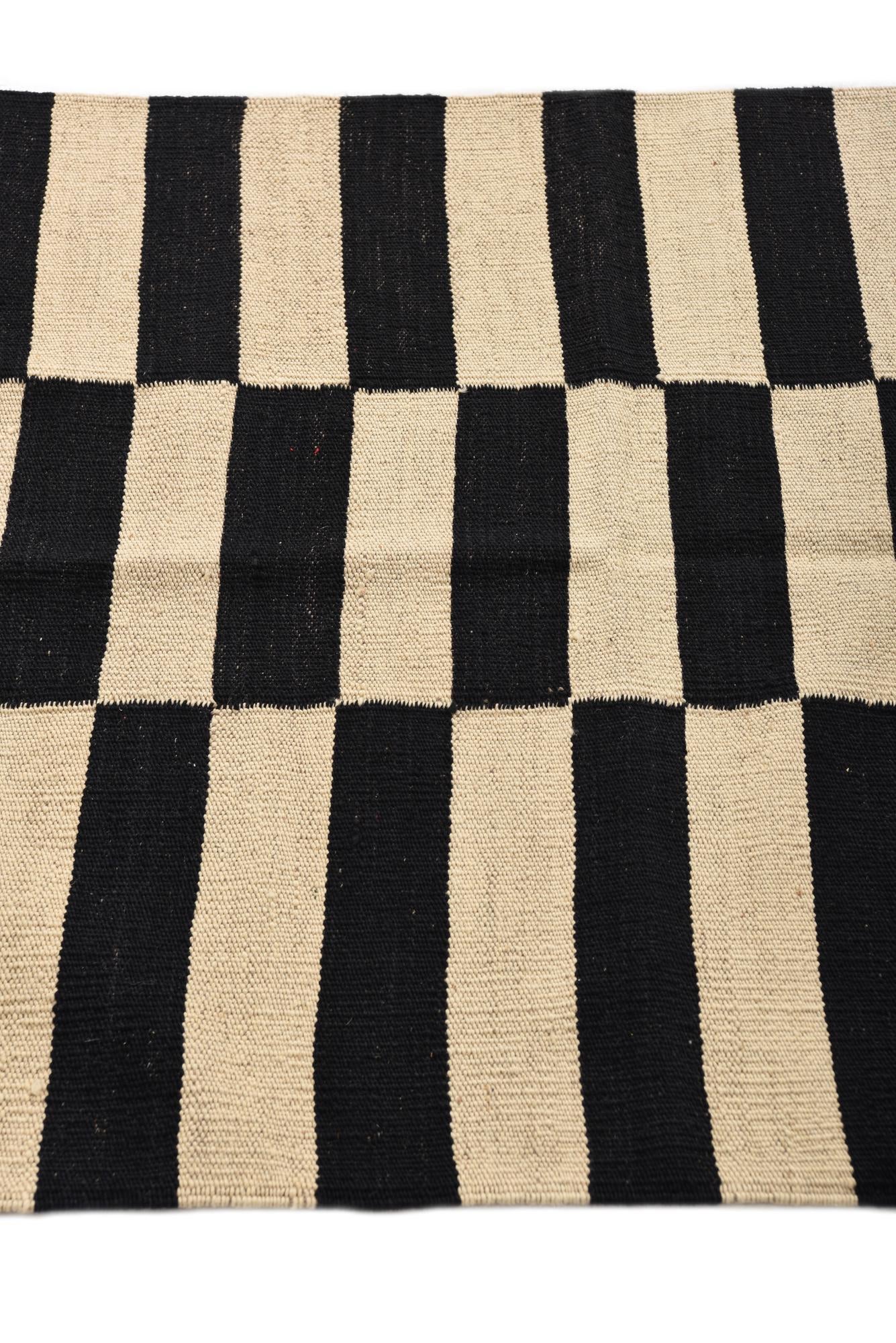 2' 8 x 3' 10 Hand Woven Kilim Modern Wool Rug