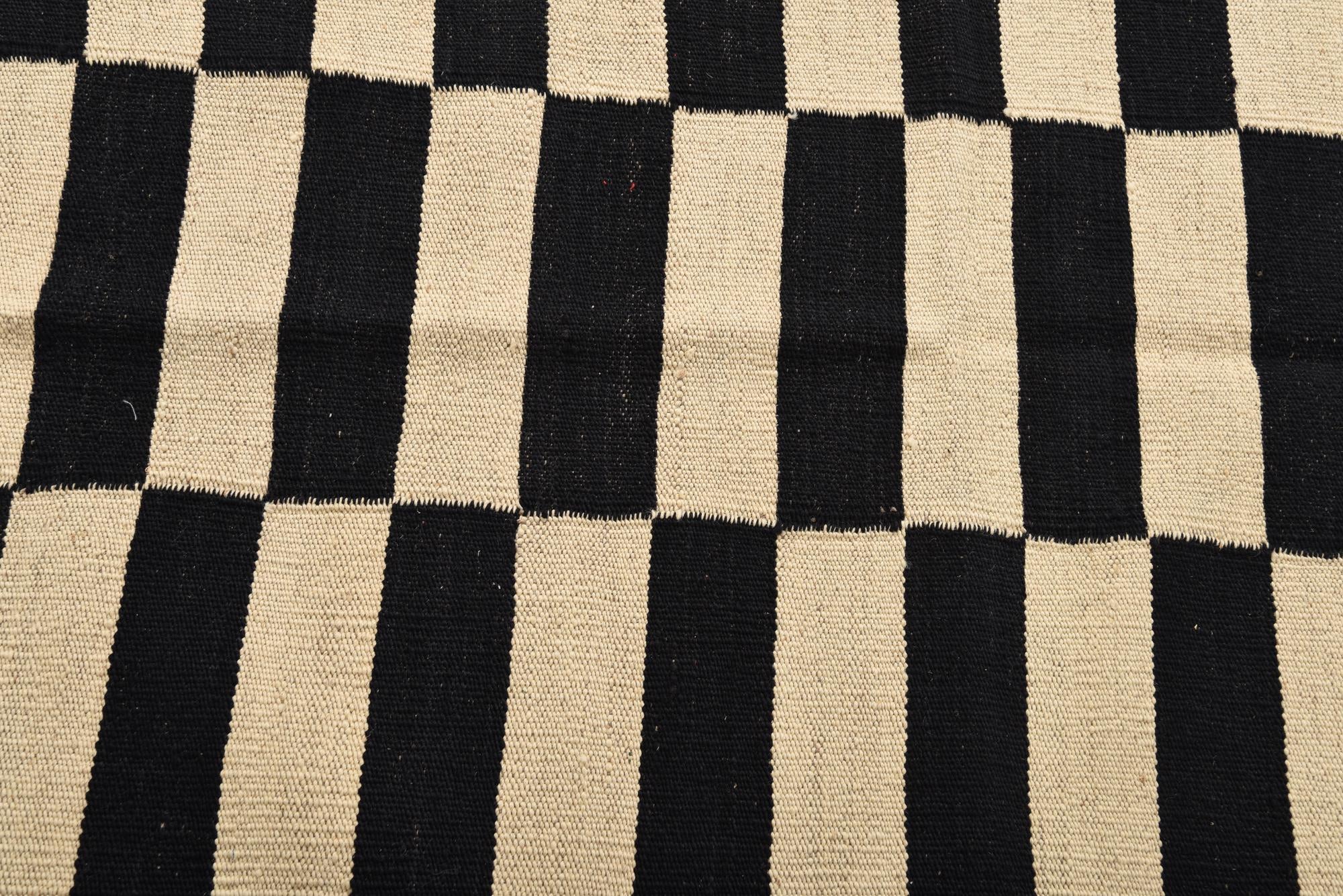 2' 8 x 3' 10 Hand Woven Kilim Modern Wool Rug