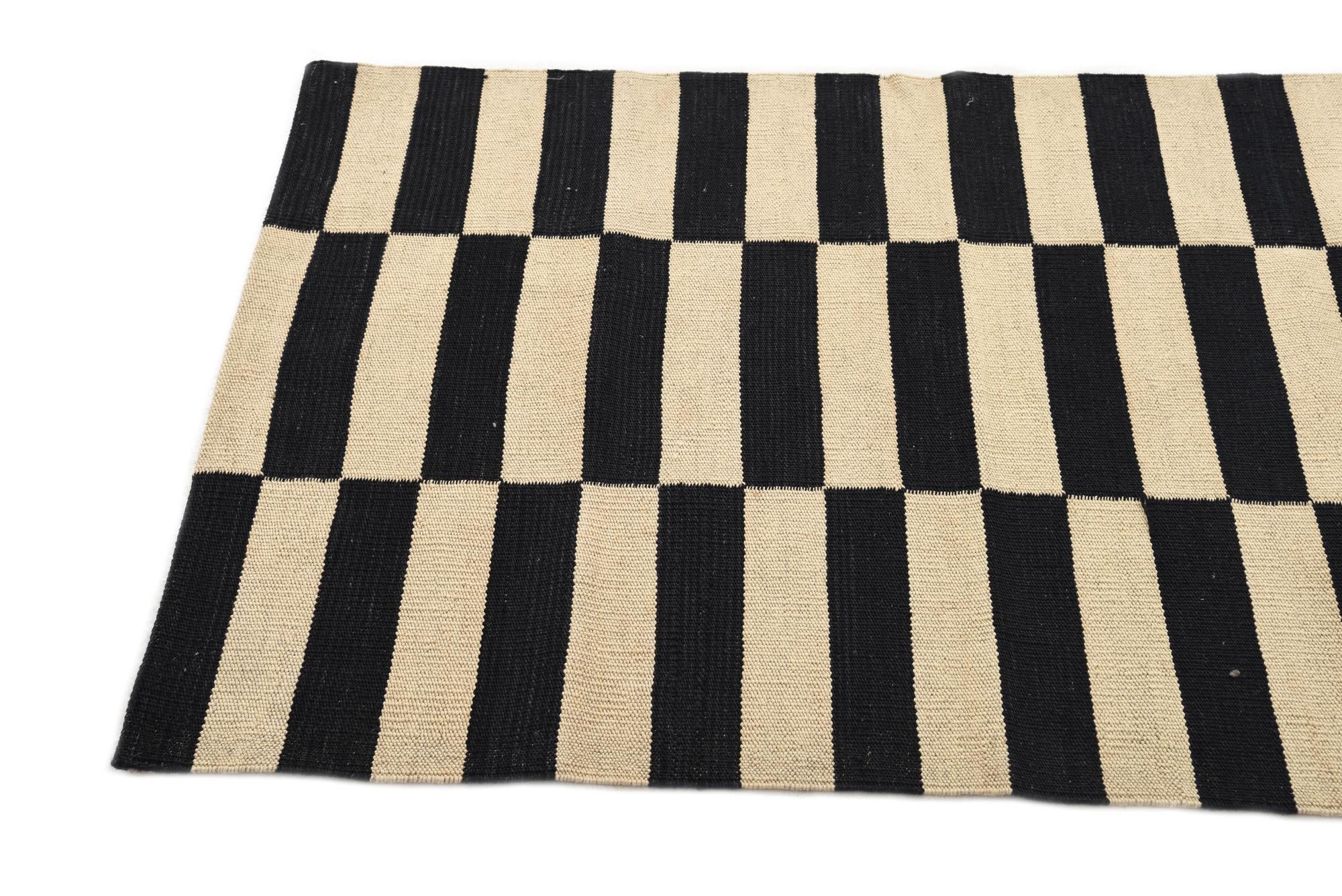 2' 7 x 3' 10 Hand Woven Kilim Modern Wool Rug