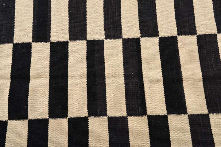 2' 7 x 3' 10 Hand Woven Kilim Modern Wool Rug