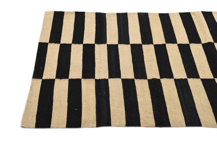 Detail image of 2' 8 x 3' 11 Hand Woven Kilim Modern Wool Rug