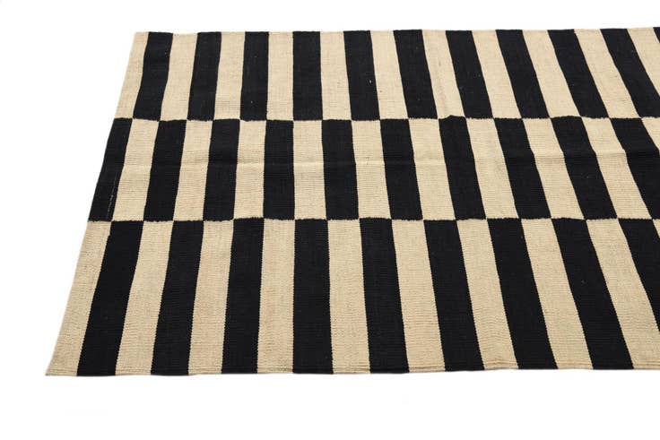 Detail image of 3' 4 x 4' 11 Hand Woven Kilim Modern Wool Rug