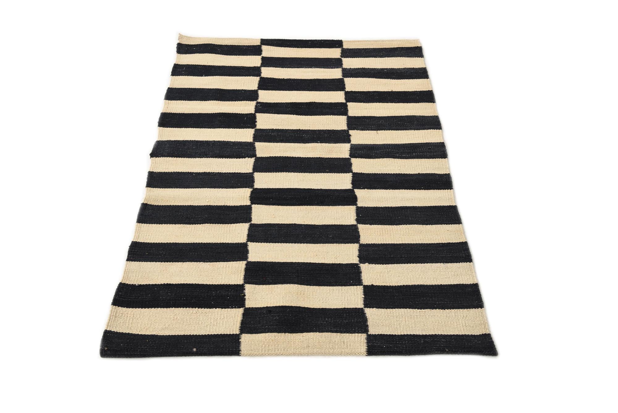 2' 7 x 3' 11 Hand Woven Kilim Modern Wool Rug