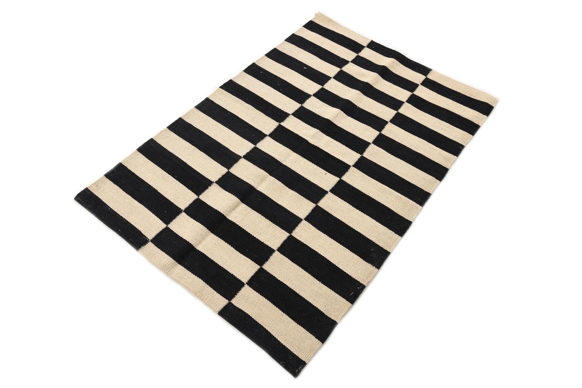 2' 7 x 3' 11 Hand Woven Kilim Modern Wool Rug
