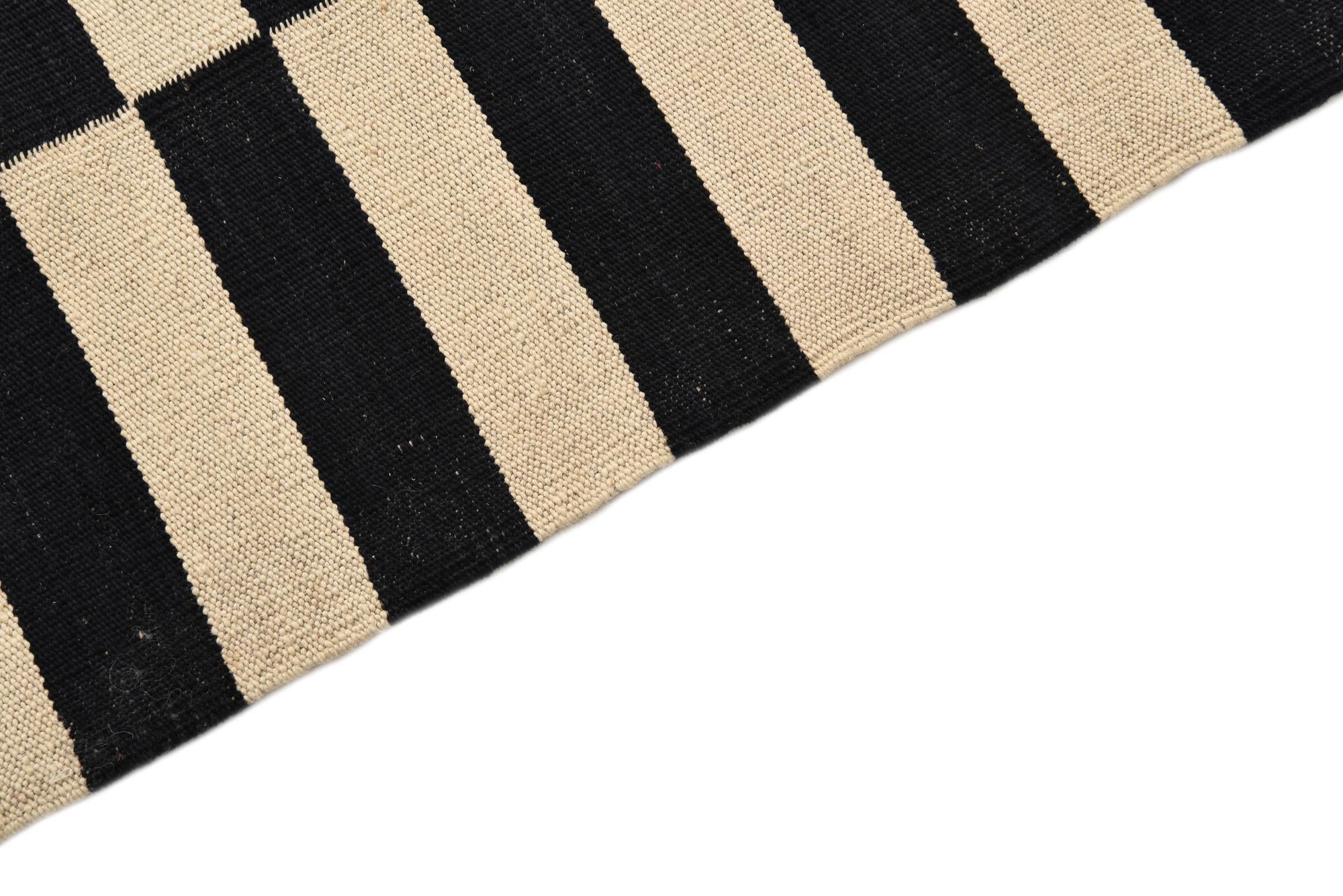 2' 7 x 3' 11 Hand Woven Kilim Modern Wool Rug