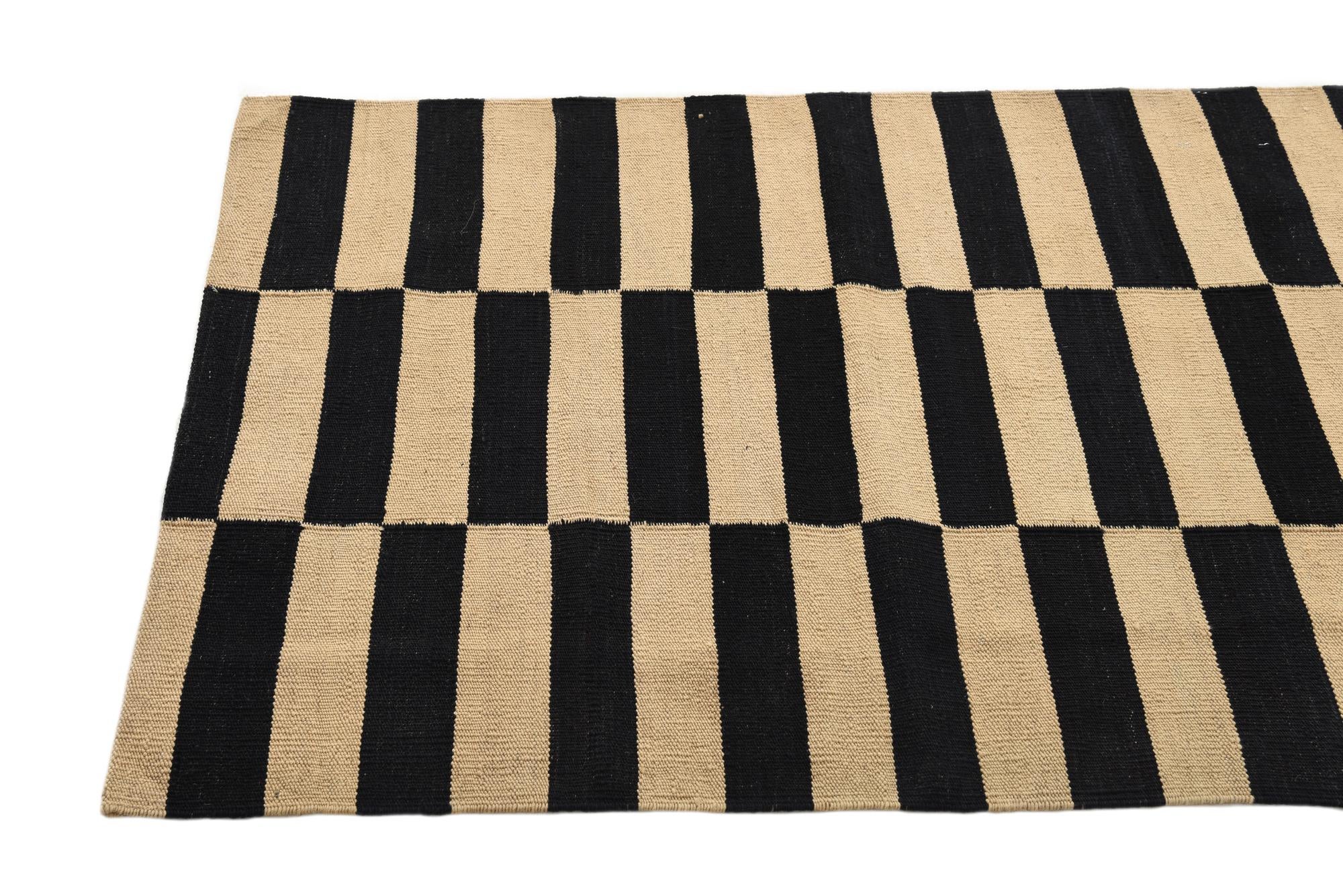 2' 7 x 4' Hand Woven Kilim Modern Wool Rug