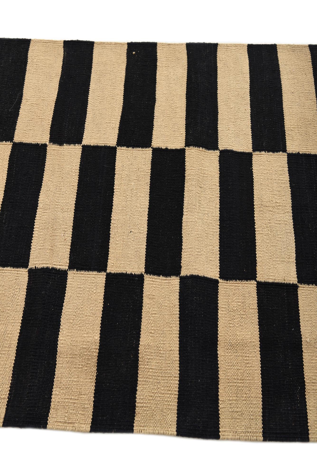 2' 7 x 4' Hand Woven Kilim Modern Wool Rug