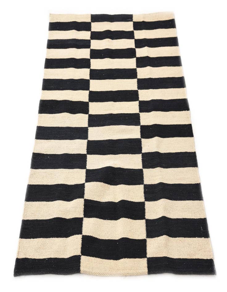 Detail image of 2' 7 x 3' 11 Hand Woven Kilim Modern Wool Rug