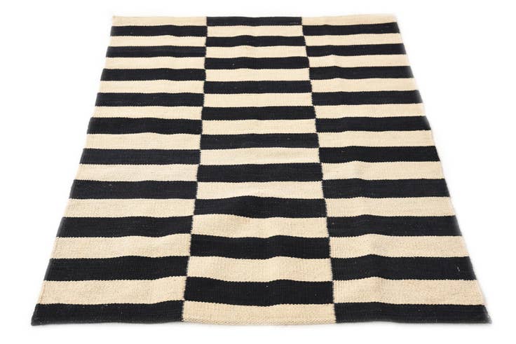 Detail image of 2' 7 x 3' 11 Hand Woven Kilim Modern Wool Rug