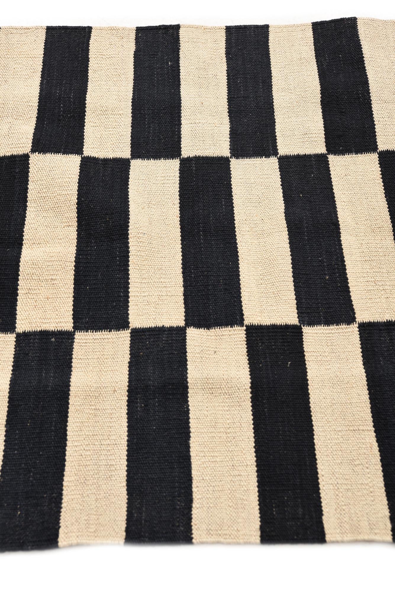 2' 7 x 3' 11 Hand Woven Kilim Modern Wool Rug