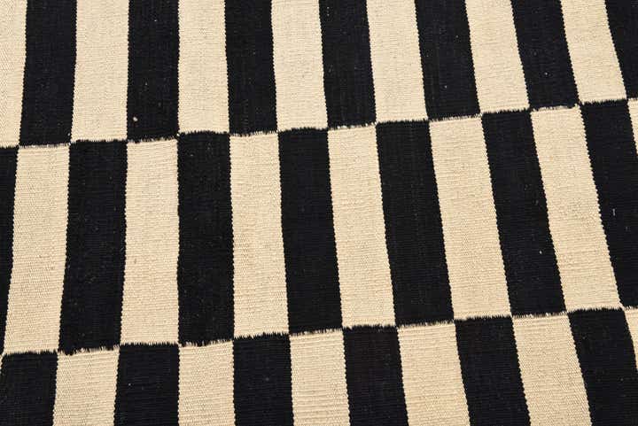 2' 8 x 4' Hand Woven Kilim Modern Wool Rug