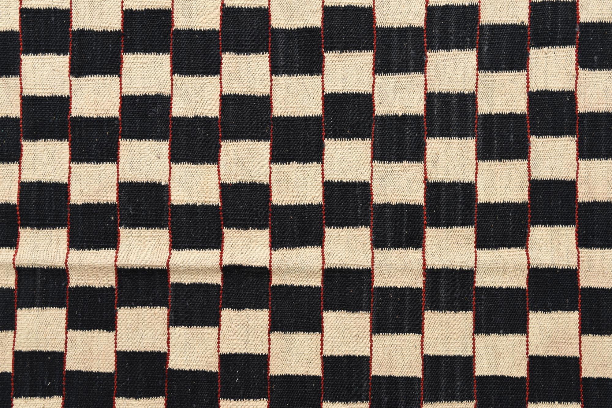4' 11 x 6' 4 Hand Woven Kilim Modern Wool Rug